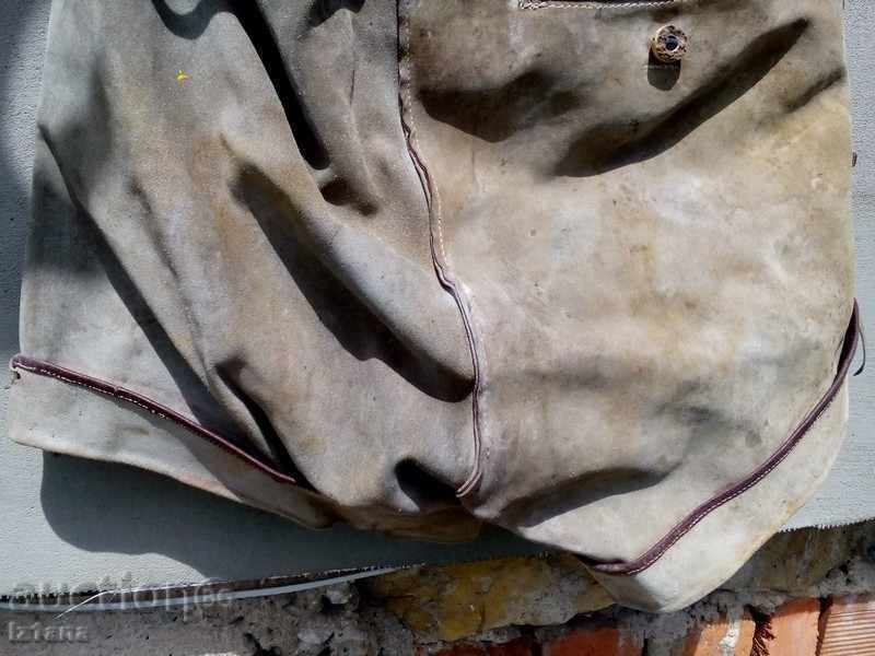 Antique short leather pants - 5 Antique short leather pants - 5