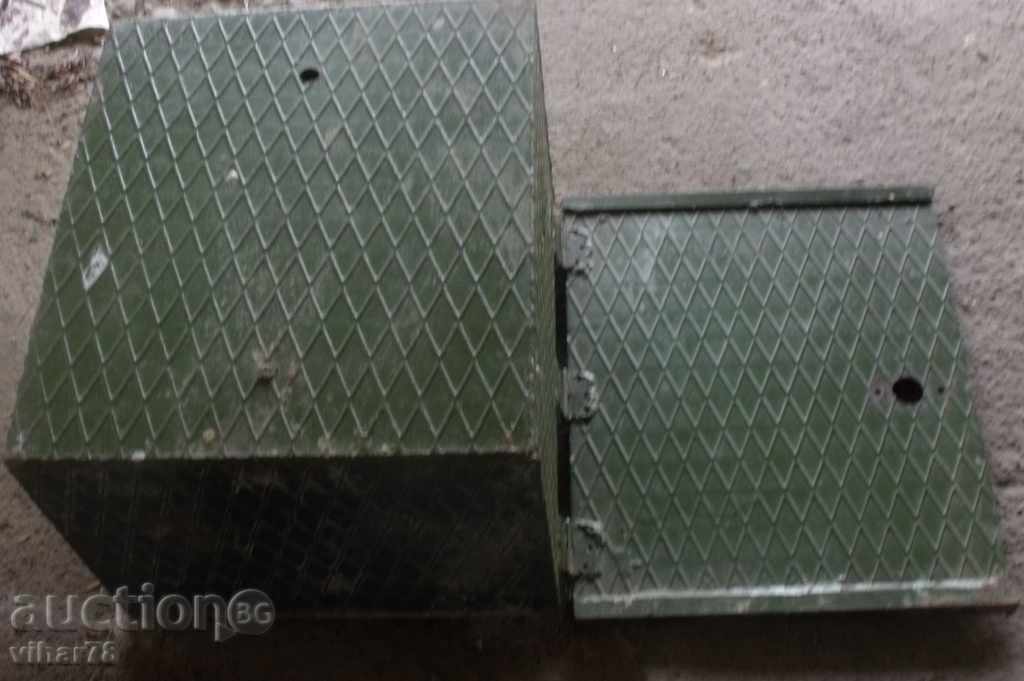 cadru metalic / Seif / - 5