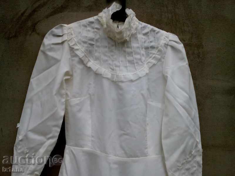 Wedding dress with price 24.00 BGN | € 12.27