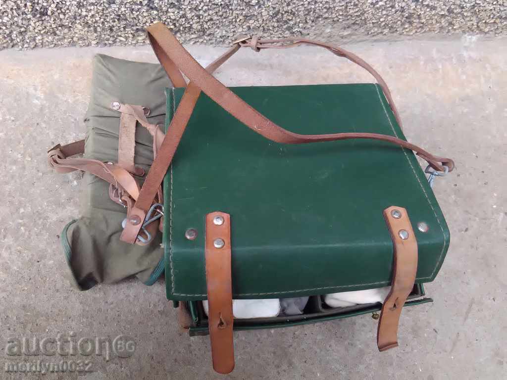 Auction Medical bag World War II WW2 BRC equipped Auction Medical bag World War II WW2 BRC equipped