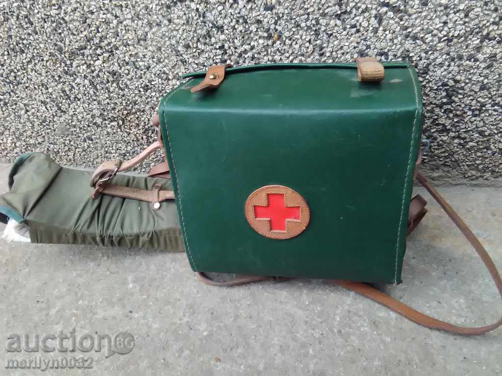 Ιατρική τσάντα Δεύτερο Παγκόσμιο Πόλεμο WW2 Ερυθρού Σταυρού εξοπλισμένα