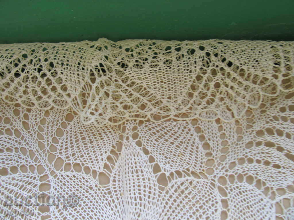 Δημοπρασία OLD δεμένη και κολλαριστά τραπεζομάντιλα / 90 cm / Δημοπρασία OLD δεμένη και κολλαριστά τραπεζομάντιλα / 90 cm /