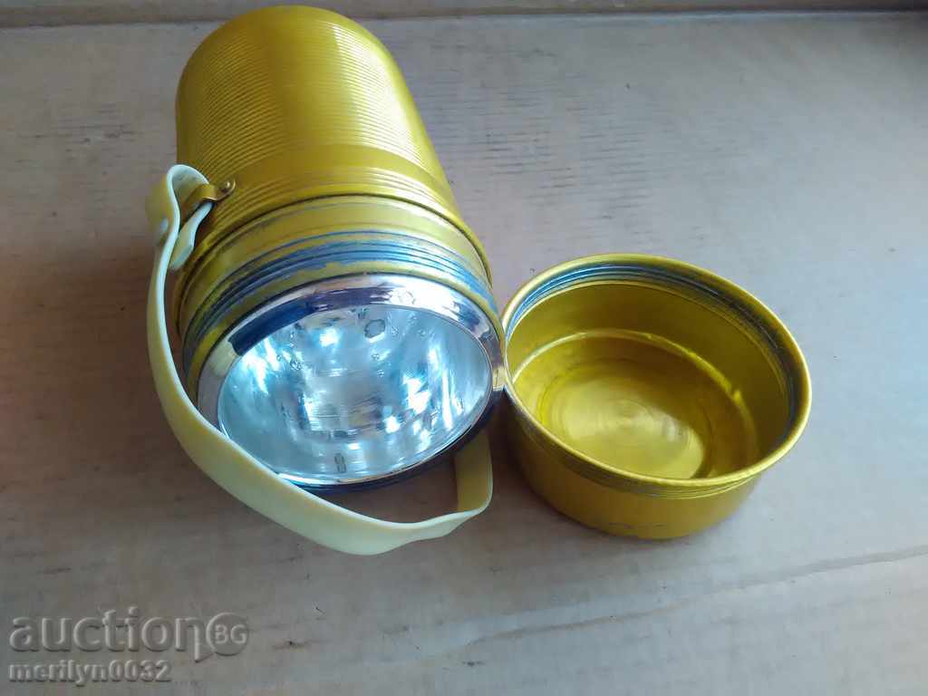 Delivery of Old thermos, ketch, bottle, bottle, bottle of salt Delivery of Old thermos, ketch, bottle, bottle, bottle of salt