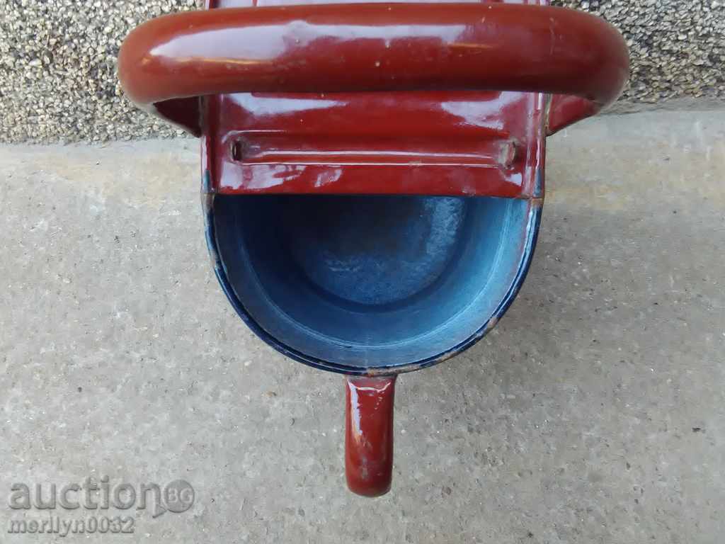 Delivery of Metal enamel latch in the 20th century vessel with enamel tube Delivery of Metal enamel latch in the 20th century vessel with enamel tube