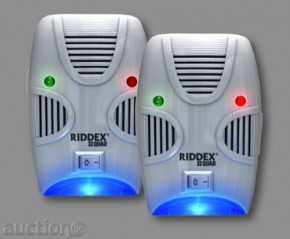 Riddex Quad - Device against cockroaches, rodents, insects, ants with price 15.50 BGN | € 7.93 Riddex Quad - Device against cockroaches, rodents, insects, ants with price 15.50 BGN | € 7.93