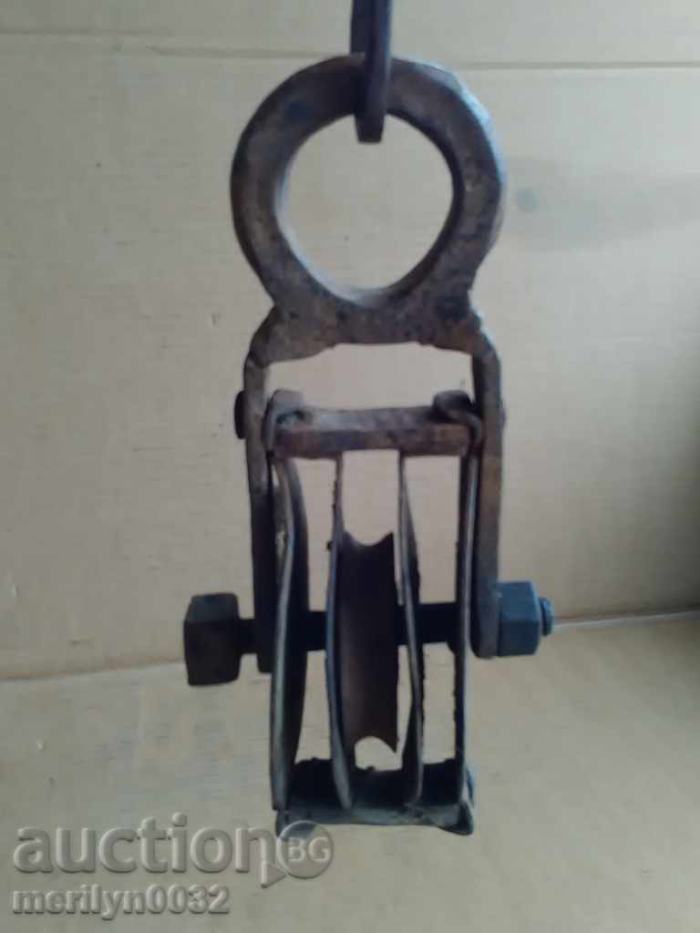 Old forged roller polisher wrought iron pulley reel with price 64.00 BGN | € 32.72 Old forged roller polisher wrought iron pulley reel with price 64.00 BGN | € 32.72
