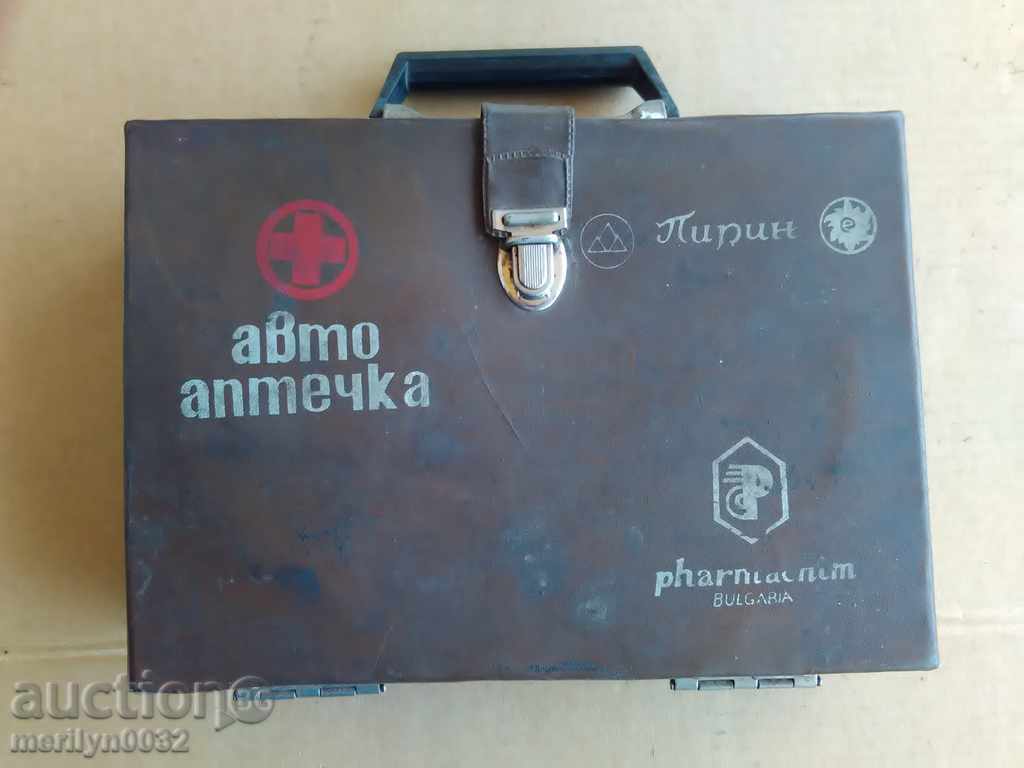 Old car first aid kit, bag, medication, Bulgaria's car
