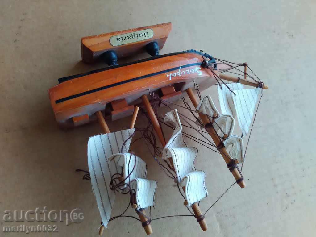 Auction Decoration boat toy boat, yacht, ship Auction Decoration boat toy boat, yacht, ship