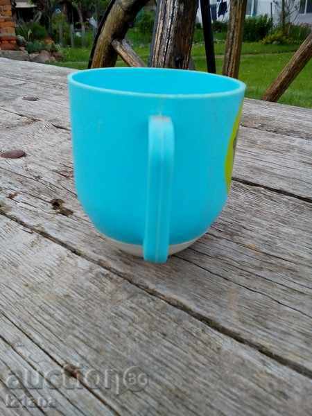 Παιδικό κύπελλο με τιμή 6.00 BGN | € 3.07