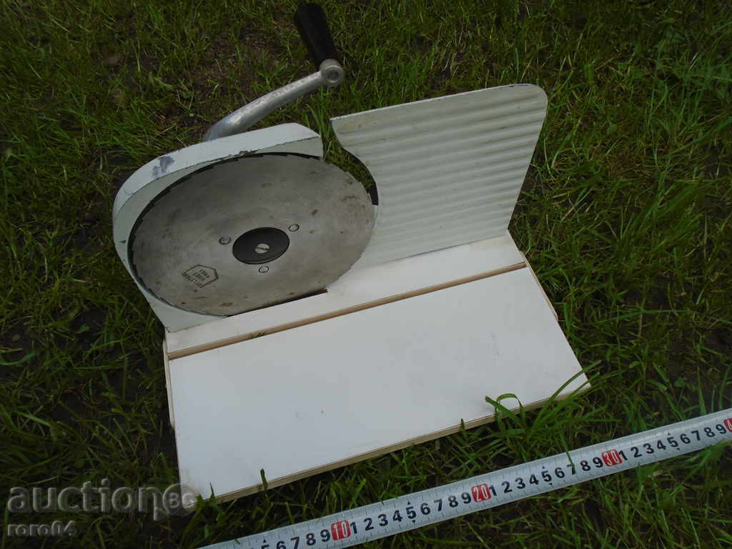 Vechea feliator de pâine de uz casnic, mezeluri - ROST FREI cu preț 26.10 BGN | € 13.34