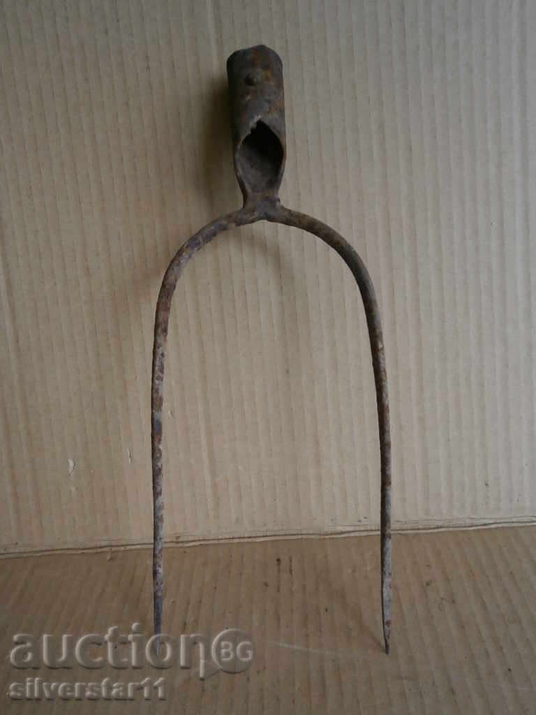 old primitive tool with price 25.00 BGN | € 12.78 old primitive tool with price 25.00 BGN | € 12.78
