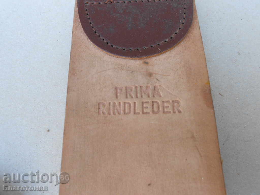 Аукцион Бръснарски каиш CORNETA SOLINGEN Аукцион Бръснарски каиш CORNETA SOLINGEN