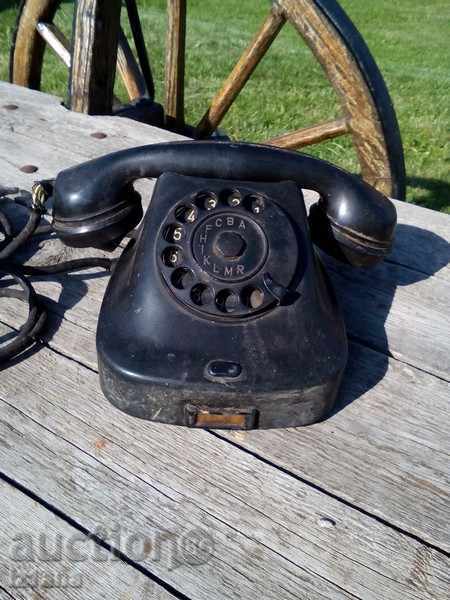 An old phone