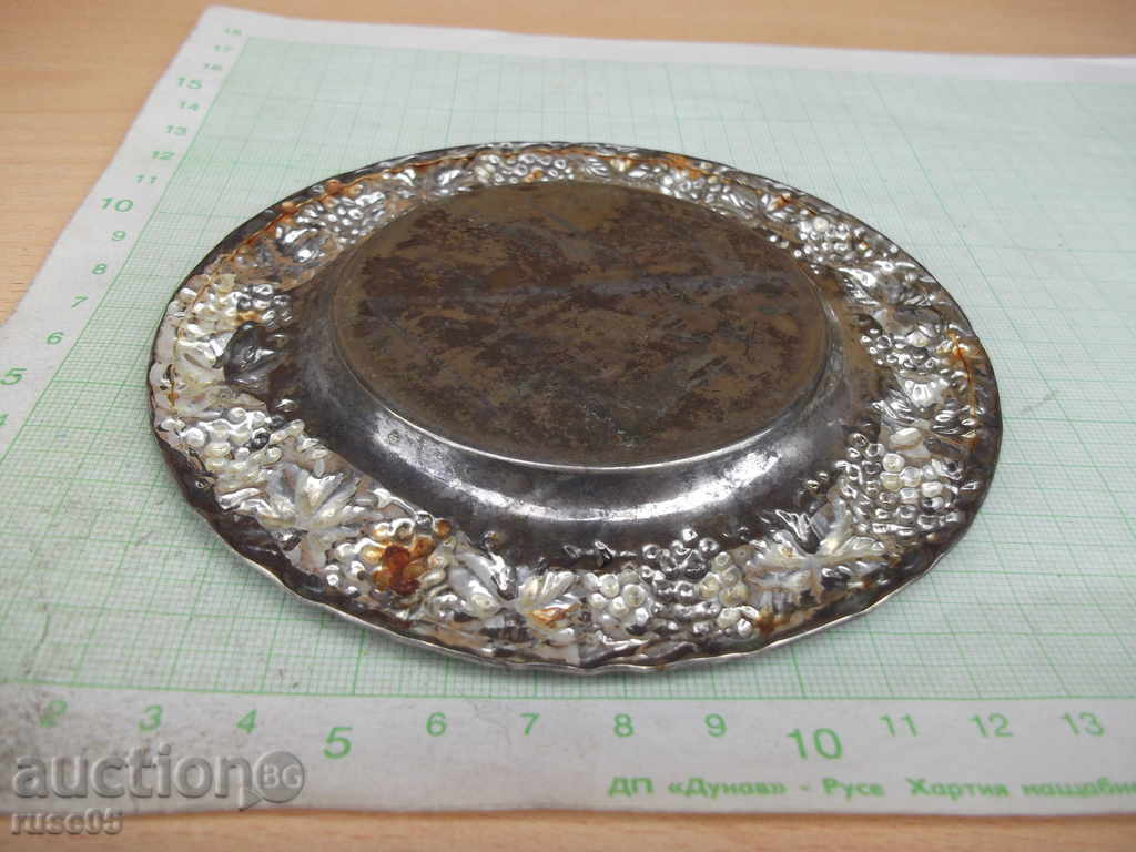 Metal plate with ornaments - 56,5 g with price 5.00 BGN | € 2.56 Metal plate with ornaments - 56,5 g with price 5.00 BGN | € 2.56