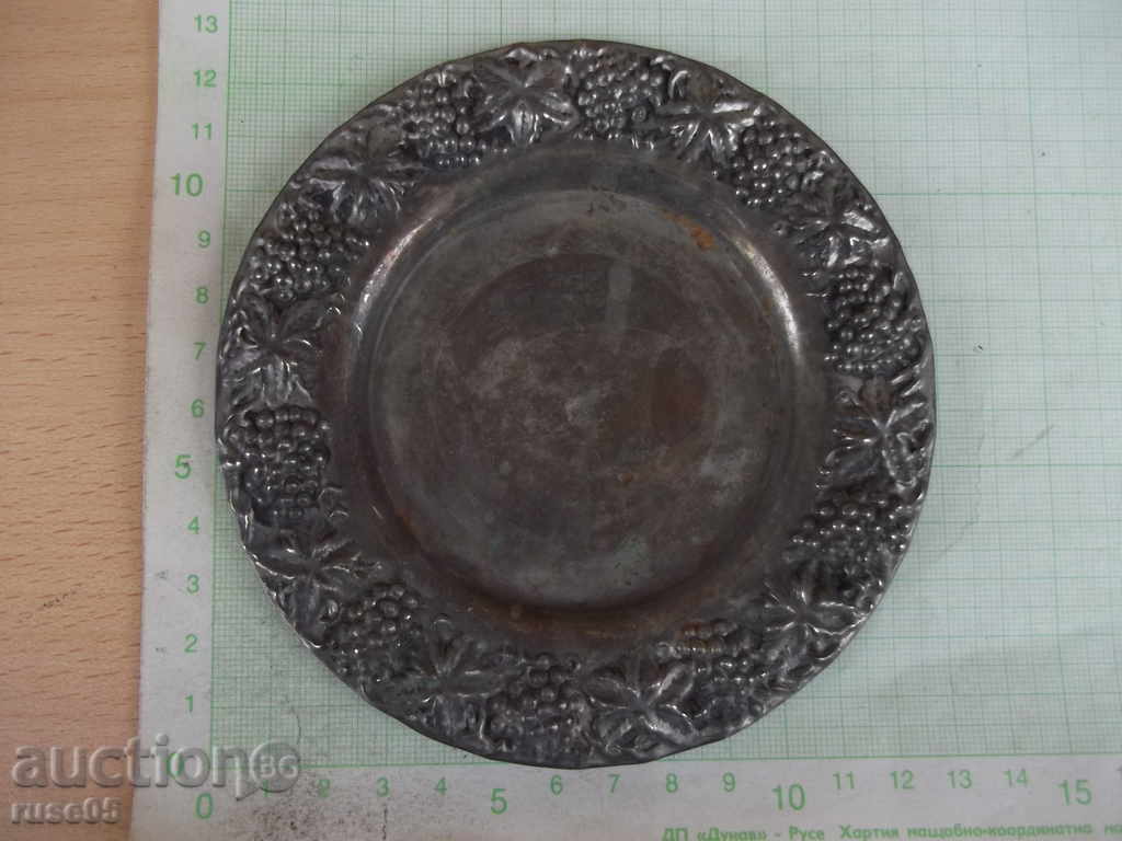 Auction Metal plate with ornaments - 56,5 g Auction Metal plate with ornaments - 56,5 g