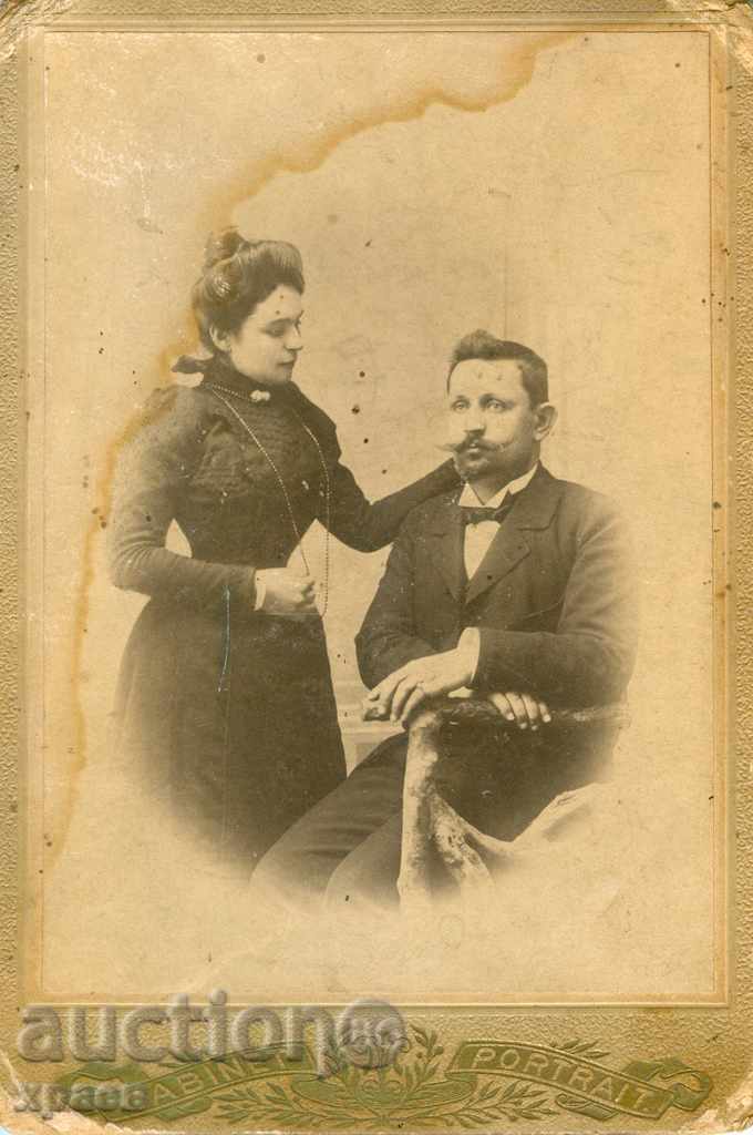 OLD PHOTO - CARDBOARD - 0512