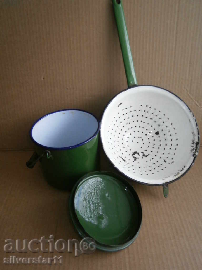Delivery of enameled pots 60th lot 2 pieces Delivery of enameled pots 60th lot 2 pieces