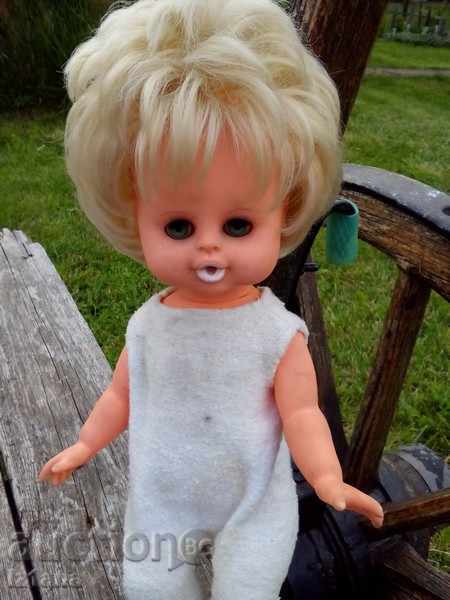 An old doll with price 9.00 BGN | € 4.60 An old doll with price 9.00 BGN | € 4.60