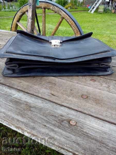 Delivery of An old leather bag Delivery of An old leather bag