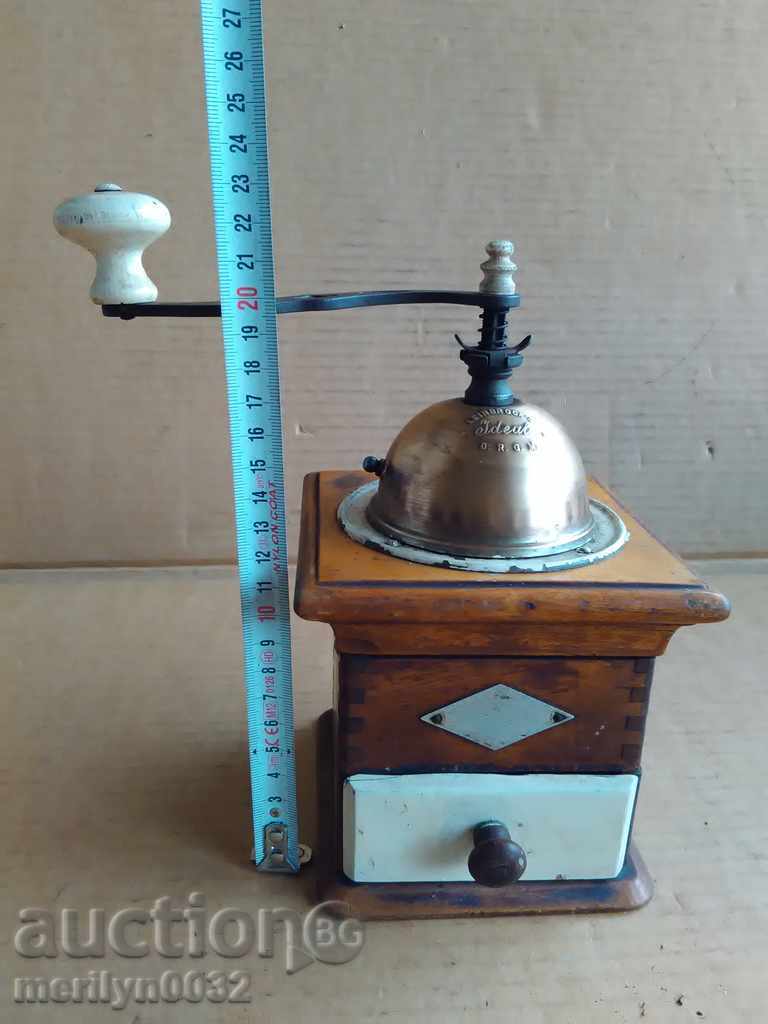 Delivery of An old German coffee pepper mills Delivery of An old German coffee pepper mills
