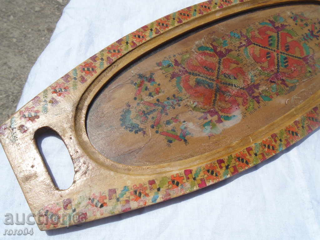 Auction  OLD WOODEN TRAY WITH GLASS, PYOGRAPHED