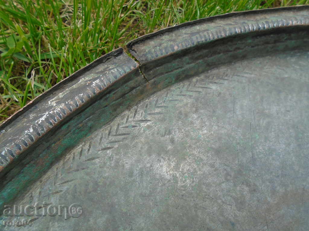 Delivery of BLUE WITH ORNAMENTS