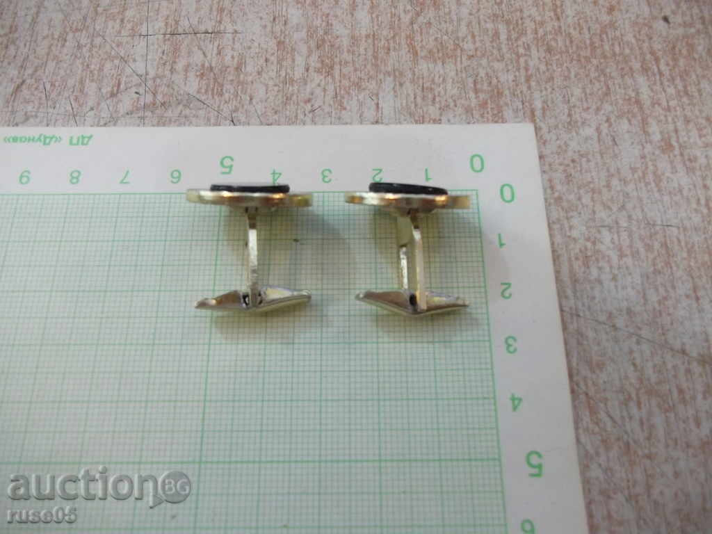 Delivery of Buttons - 13 Delivery of Buttons - 13