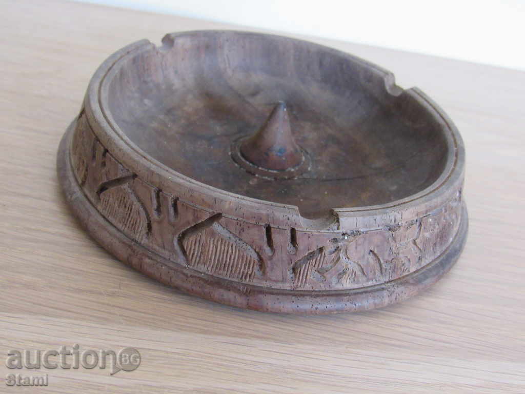Ebony ashtray from the 90s of the twentieth century with price 16.00 BGN | € 8.18 Ebony ashtray from the 90s of the twentieth century with price 16.00 BGN | € 8.18