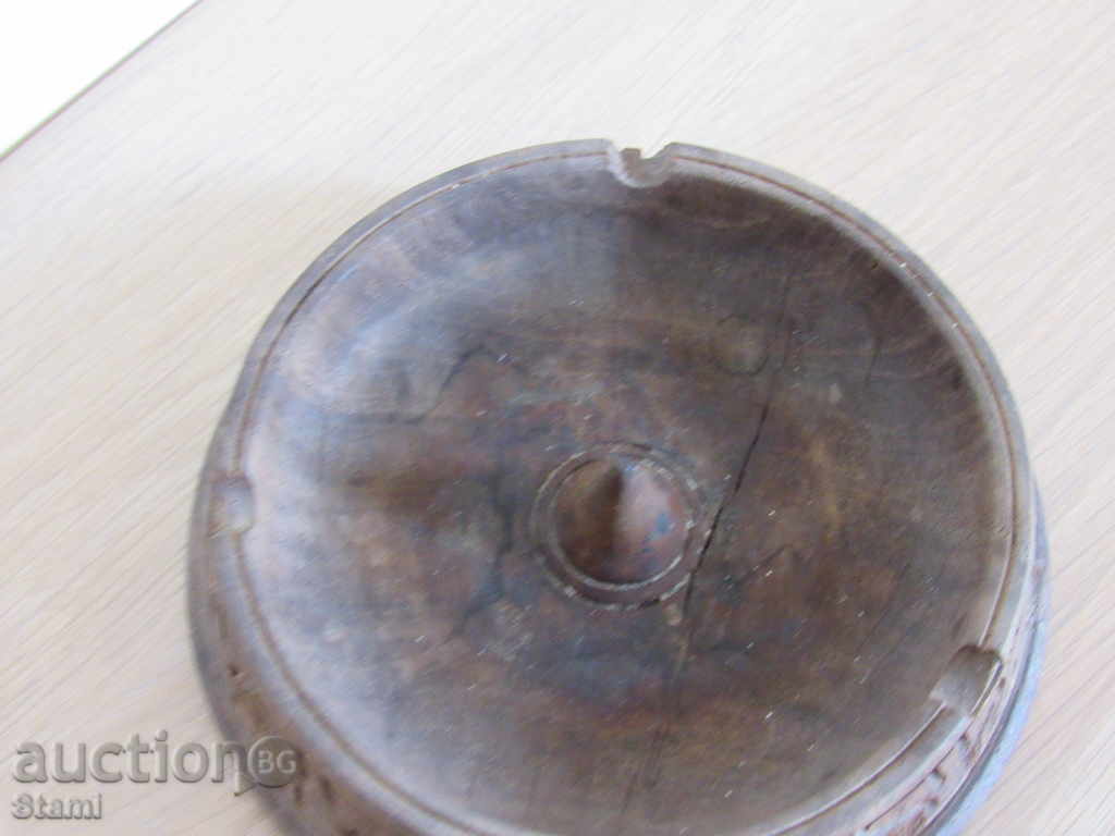 Auction Ebony ashtray from the 90s of the twentieth century Auction Ebony ashtray from the 90s of the twentieth century