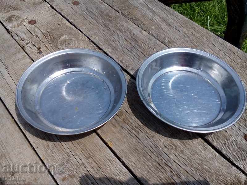 An old metal bowl, bowls with price 8.00 BGN | € 4.09 An old metal bowl, bowls with price 8.00 BGN | € 4.09