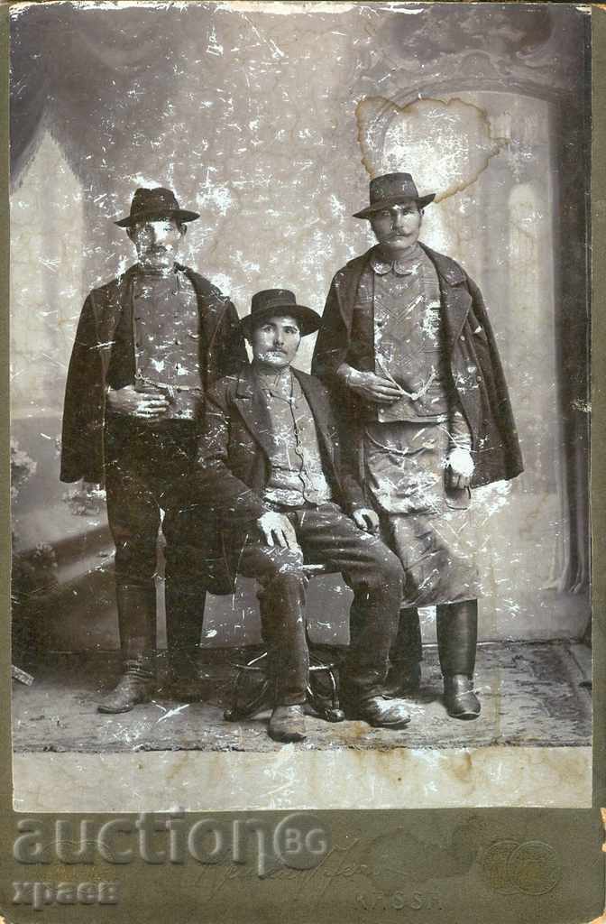 OLD PHOTO - CARDBOARD - 0904