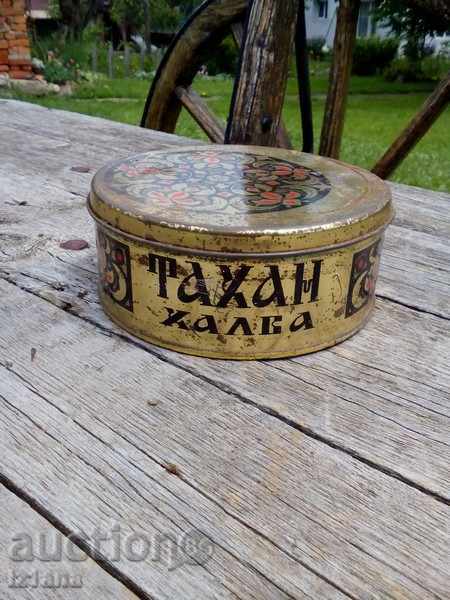 Стара кутия от ТАХАН ХАЛВА
