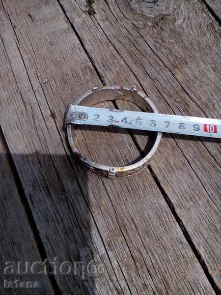 Auction Old bracelet Auction Old bracelet