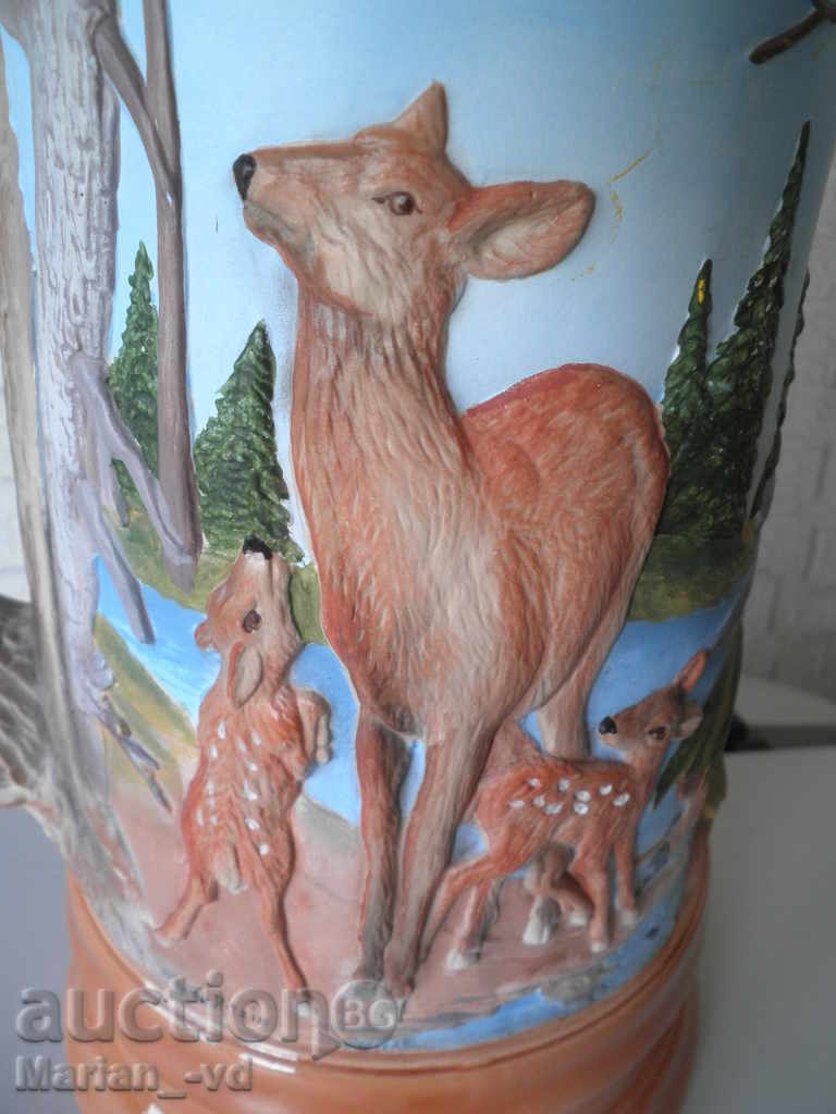 halbă mare și frumoasă germană cu preț 120.00 BGN | € 61.36