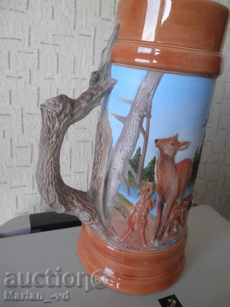 Livrarea halbă mare și frumoasă germană