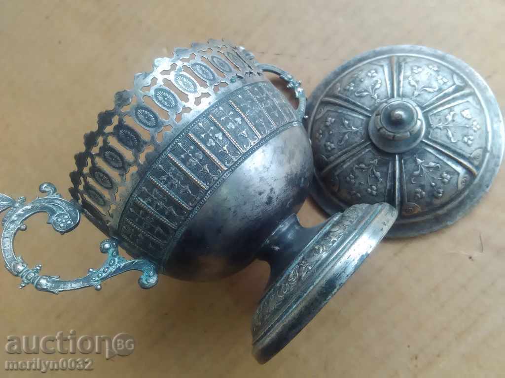 Delivery of Bonbonniere Art Deco VMF service sugar bowl bowl with lid