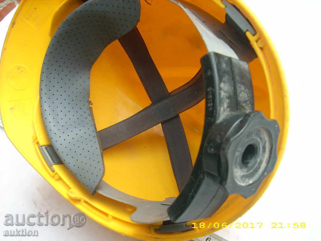 СТАРА КАСКА СТРОИТЕЛНА - 6 СТАРА КАСКА СТРОИТЕЛНА - 6