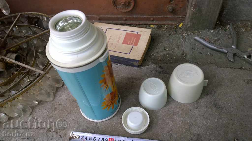 Auction  8111. STAR TERMOS GLASS INDIA INDIA COMPLEX STORAGE