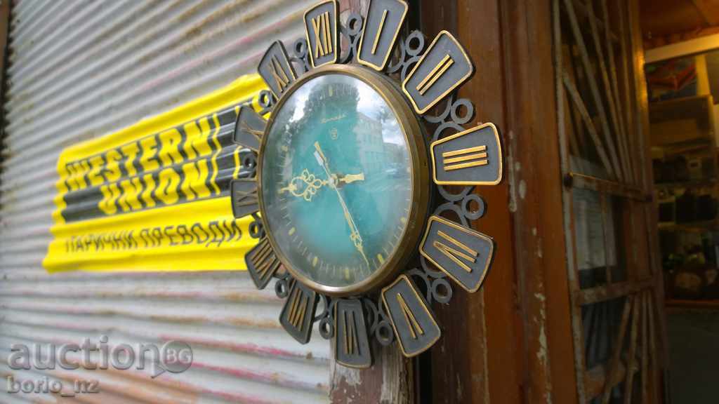 Auction 8114. YANTAR WATCH ELECTROMECHANICAL Auction 8114. YANTAR WATCH ELECTROMECHANICAL