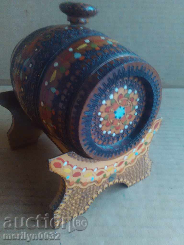 Bourne, barrel, wooden pyrographic souvenir with price 70.00 BGN | € 35.79 Bourne, barrel, wooden pyrographic souvenir with price 70.00 BGN | € 35.79