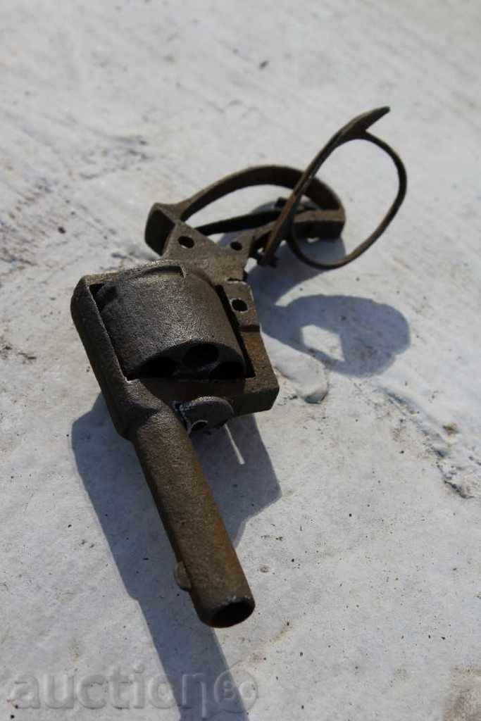 Auction Pistol Pishtov Revolver Auction Pistol Pishtov Revolver