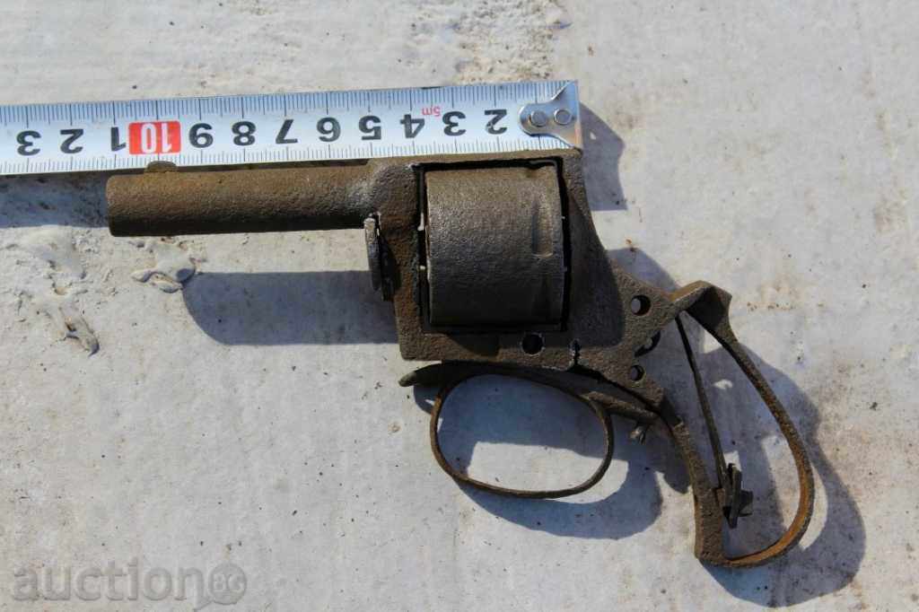 Delivery of Pistol Pishtov Revolver Delivery of Pistol Pishtov Revolver