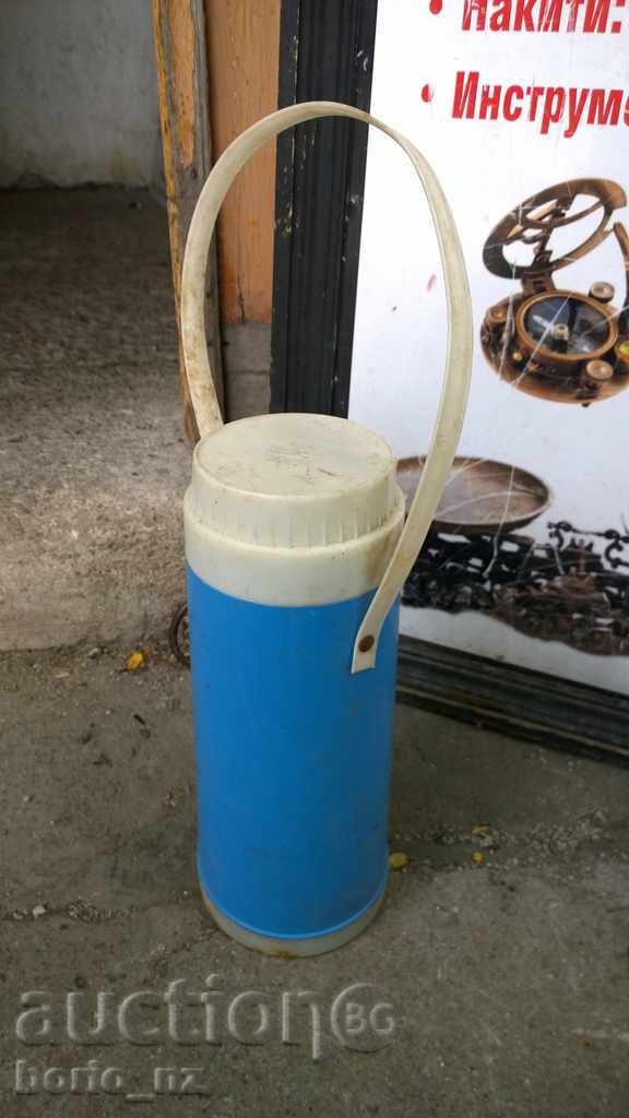 8151. СТАР ТЕРМОС ЗА СЛАДОЛЕД с цена 10.00 лв. | € 5.11 8151. СТАР ТЕРМОС ЗА СЛАДОЛЕД с цена 10.00 лв. | € 5.11