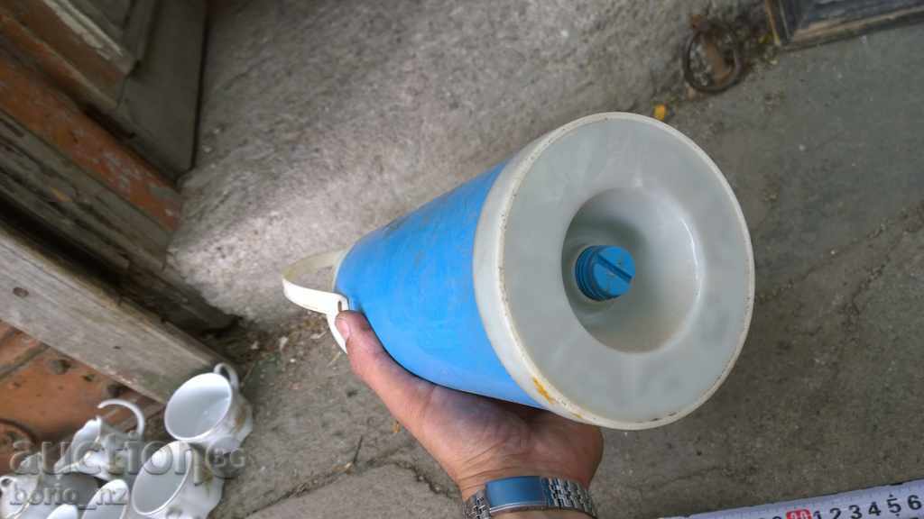 Доставка на 8151. СТАР ТЕРМОС ЗА СЛАДОЛЕД Доставка на 8151. СТАР ТЕРМОС ЗА СЛАДОЛЕД