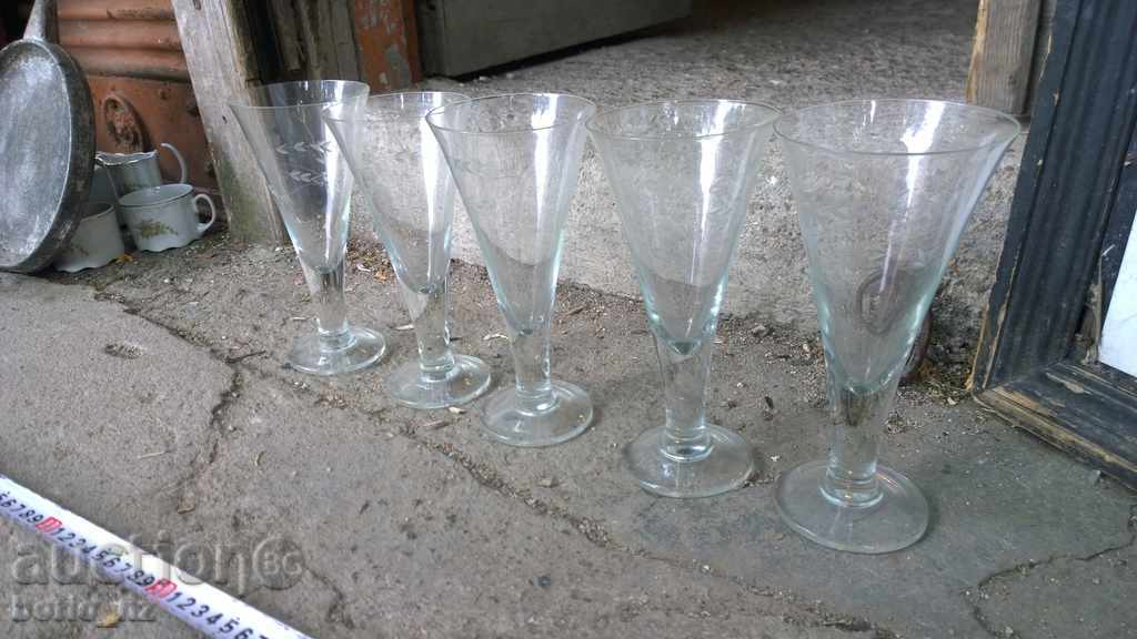 8152. BEAUTIFUL MULTI STAR SERVICE CHAMPIONS FOR CHAMPAGNEW GRAY with price 25.00 BGN | € 12.78 8152. BEAUTIFUL MULTI STAR SERVICE CHAMPIONS FOR CHAMPAGNEW GRAY with price 25.00 BGN | € 12.78