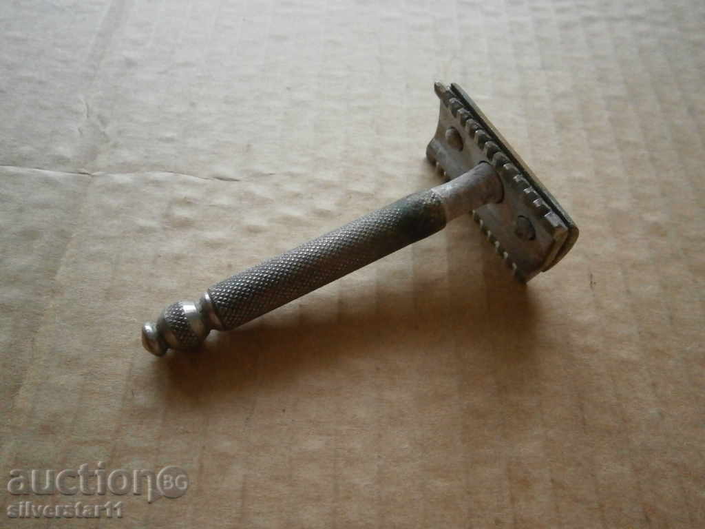 Ξυράφι αντίκες μπρούτζινο ξυράφι με τιμή 21.00 BGN | € 10.74 Ξυράφι αντίκες μπρούτζινο ξυράφι με τιμή 21.00 BGN | € 10.74