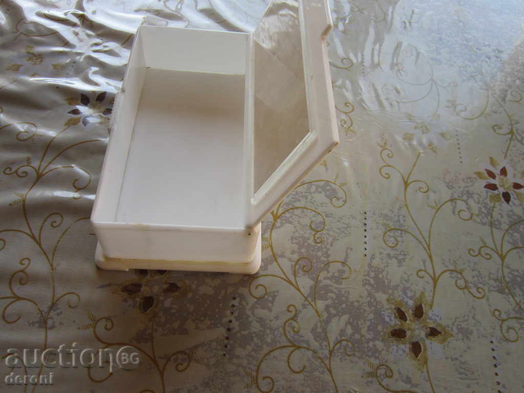 Delivery of Russian aggression baguette box for jewelery Delivery of Russian aggression baguette box for jewelery