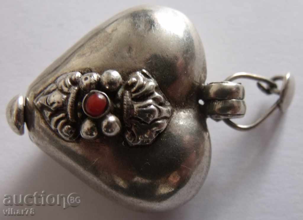 STARA pandantiv inima de argint cu preț 64.99 BGN | € 33.23