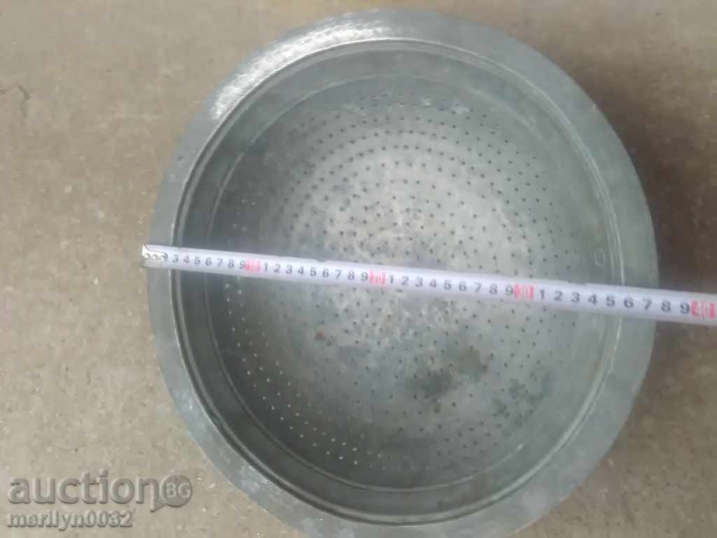 Παράδοση Μεταλλικό σκεύος μέλιου σουρωτήρι χάλκινο εβραϊκό δώρο Μοις Λεόν 1932 Παράδοση Μεταλλικό σκεύος μέλιου σουρωτήρι χάλκινο εβραϊκό δώρο Μοις Λεόν 1932