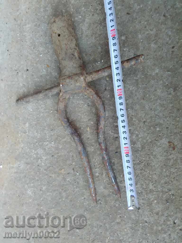 Vechi forjate dvuzabets, vila, fier forjat - 5 Vechi forjate dvuzabets, vila, fier forjat - 5